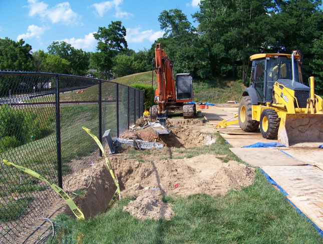 H&M Signs - Excavation