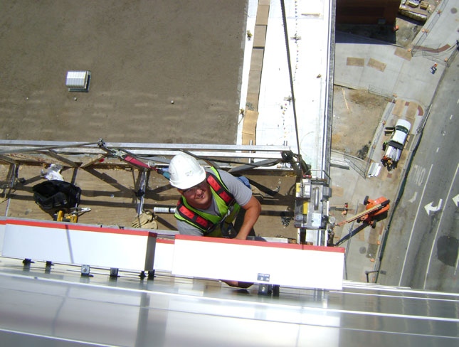 H&M Signs - Installation