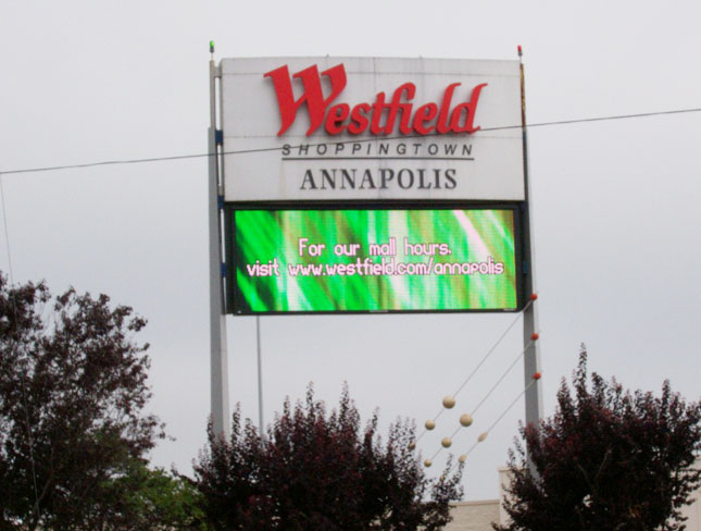 H&M Signs - Led Displays