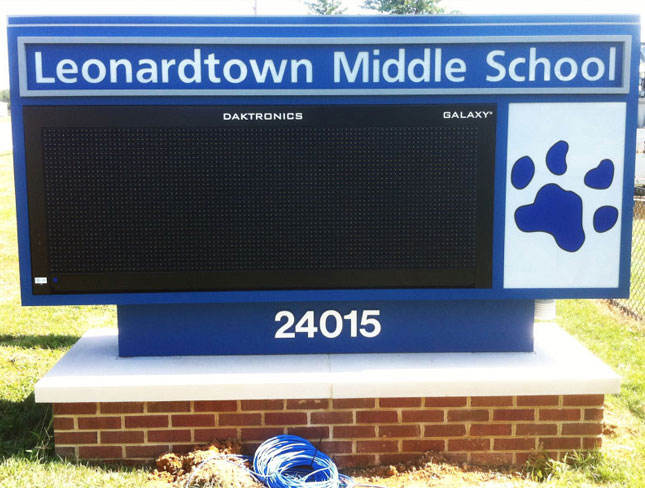 H&M Signs - Photo Gallery