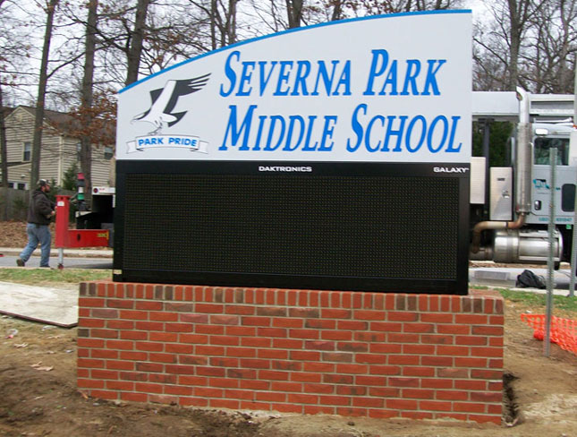 H&M Signs - Photo Gallery